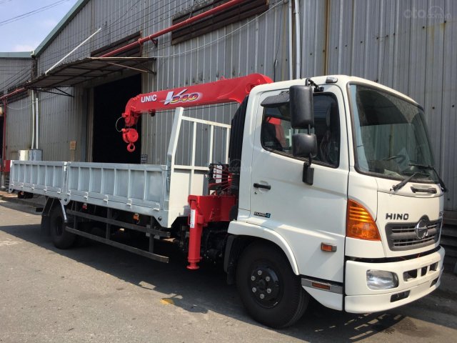 Xe tải cẩu Hino 5 tấn, thùng 6.1m, cẩu unic mới 100%, LH: 0901 47 47 380