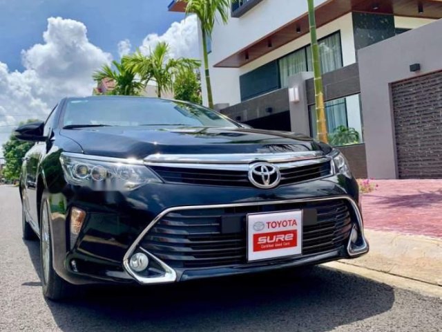 Cần bán gấp Toyota Camry đời 2018 như mới