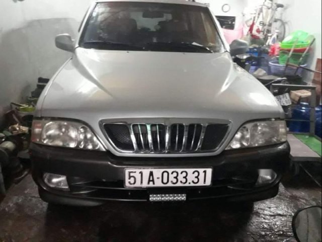 Cần bán Ssangyong Musso đời 2003, màu bạc, xe nhập0