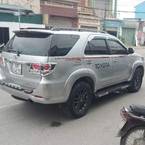 Bán xe Toyota Fortuner G sản xuất năm 2016, màu bạc  0