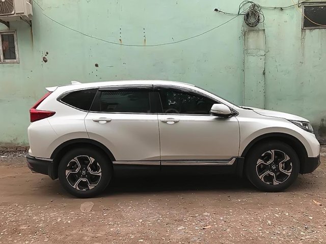 Bán lại xe Honda CR V E sản xuất năm 2018, màu trắng, nhập khẩu nguyên chiếc0