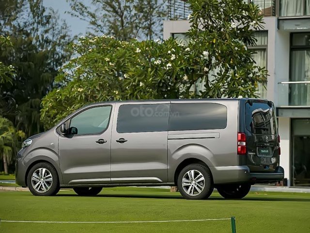 Bán Peugeot Traveller Premium sản xuất 20190