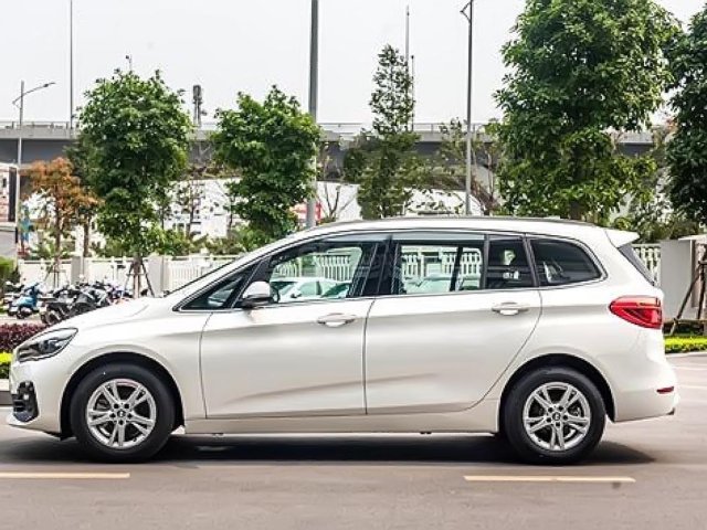 Cần bán xe BMW 2 Series 218i Gran Tourer năm sản xuất 2019, màu trắng, nhập khẩu0