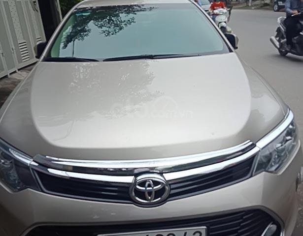 Bán xe Toyota Camry 2.0E năm sản xuất 2018 chính chủ