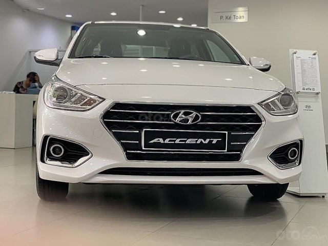 Bán xe Hyundai Accent 1.4 AT đời 2019, màu trắng, giá tốt
