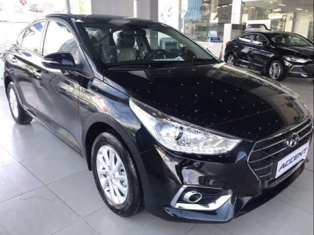 Bán Hyundai Accent AT năm sản xuất 2019, màu đen