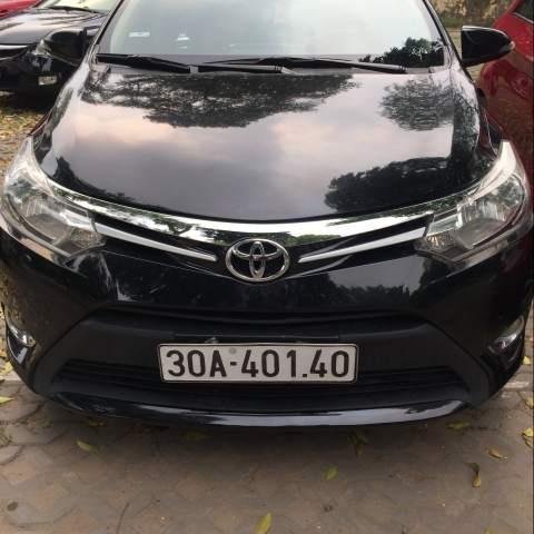 Cần bán lại xe Toyota Vios 2014, màu đen số sàn