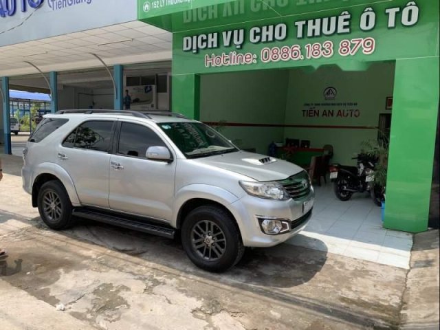 Bán Toyota Fortuner đời 2013, màu bạc0