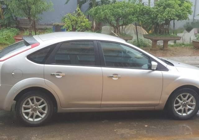 Cần bán lại xe Ford Focus sản xuất năm 2010, nhập khẩu, giá 340tr