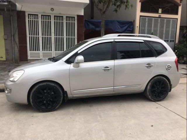 Cần bán xe Kia Carens năm 2013, màu bạc, giá chỉ 365 triệu