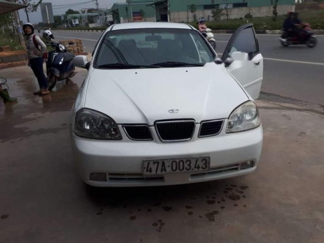 Cần bán xe Daewoo Lacetti CDX sản xuất năm 2004, màu trắng, xe nhập