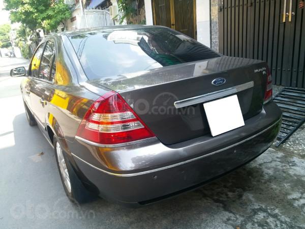 Gia đình cần bán Ford Mondeo 2005 AT full option, màu xám0