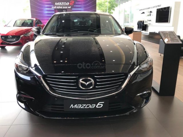 Bán Mazda 6 2.0L sản xuất 2019, màu đen, 819tr