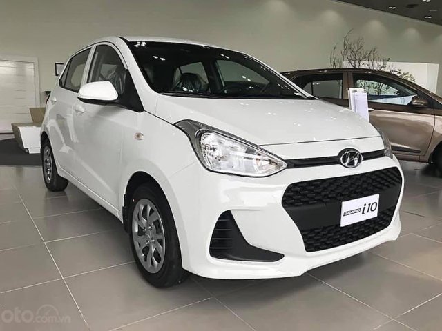 Bán Hyundai Grand i10 1.2 MT Base 2019, màu trắng, giá tốt