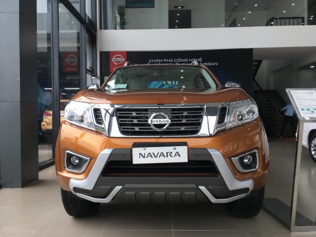 Bán Nissan Navara VL năm sản xuất 2019, màu cam, nhập khẩu giá cạnh tranh