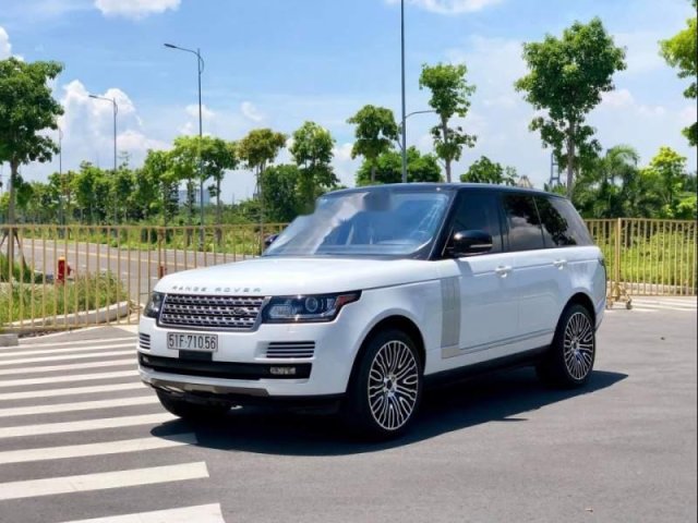 Cần bán xe LandRover Range Rover HSE sản xuất năm 2015, màu trắng0