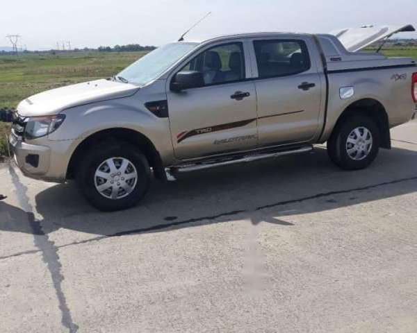 Bán xe Ford Ranger sản xuất năm 2014, nhập khẩu còn mới