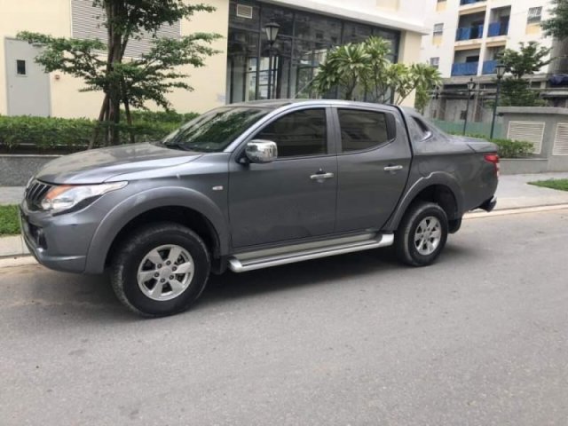 Bán Mitsubishi Triton đời 2017, màu xám, nhập khẩu Thái