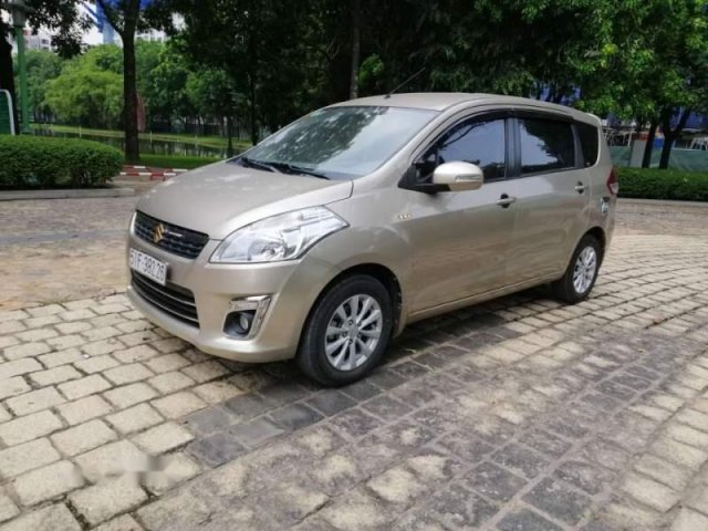 Bán Suzuki Ertiga đời 2015, màu vàng, xe gia đình