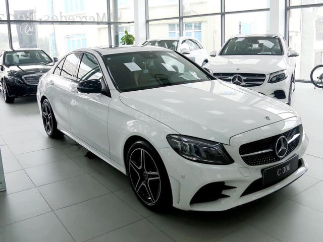 [Đà Lạt] Mercedes C300 AMG sản xuất năm 2019 đủ màu, giao ngay LH 09873138370