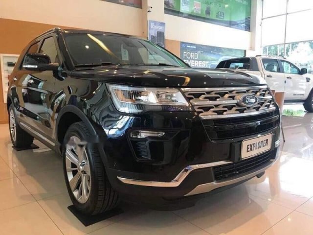 Bán Ford Explorer đời 2018, màu đen, nhập khẩu nguyên chiếc, tặng BH, bảo dưỡng