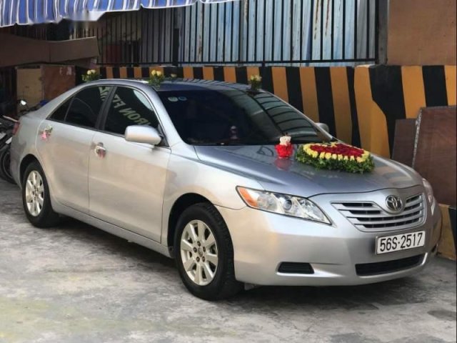 Bán Toyota Camry LE đời 2007, màu bạc, nhập khẩu