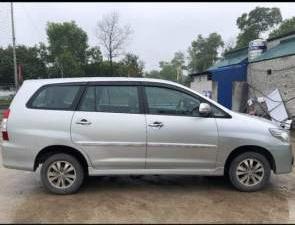 Chính chủ bán Toyota Innova 2016, màu bạc, nhập khẩu