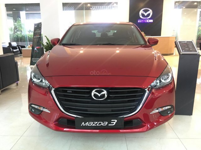 Bán xe Mazda 3 HB 2019, trả góp lên đến 80%, tặng gói phụ kiện chính hãng. LH 0962 028 8380