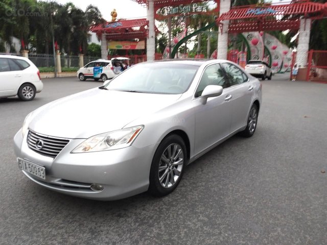 Lexus ES 350 model 2009, màu bạc, nhập, đặc biệt nệm da zin cực hiếm, không có chiếc thứ 2, giá 820 triệu0