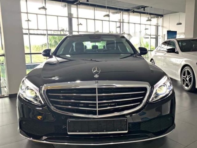 Bán Mercedes C200 Exclusive năm 2019, xe mới hoàn toàn