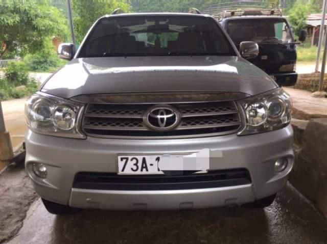 Bán ô tô Toyota Fortuner đời 2010, màu bạc, xe nhập0