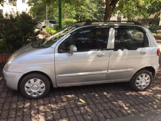 Cần bán xe Daewoo Matiz SE sản xuất 2005, màu bạc xe gia đình, giá chỉ 50 triệu