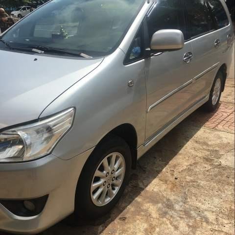 Bán Toyota Innova E năm sản xuất 2012, màu bạc, 480tr0