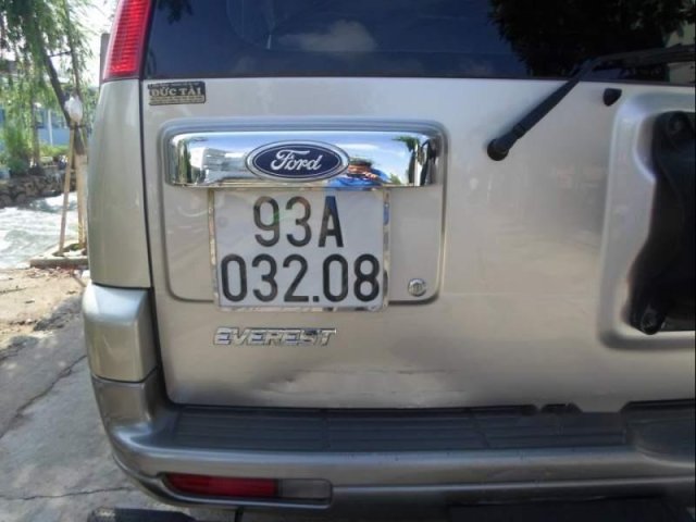 Bán gấp Ford Everest đời 2007, màu hồng, nhập khẩu0