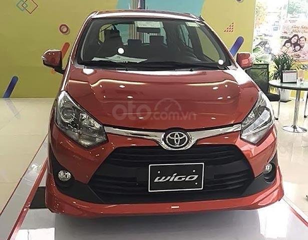 Bán xe Toyota Wigo 1.2G AT đời 2019, màu đỏ, xe nhập. Giao xe ngay