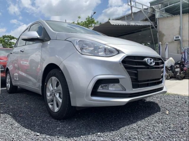 Cần bán Hyundai Grand i10 sản xuất năm 2019, màu bạc0