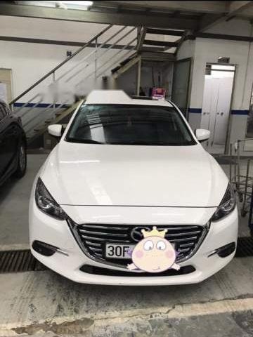 Cần bán Mazda 3 1.5 2018, màu trắng0