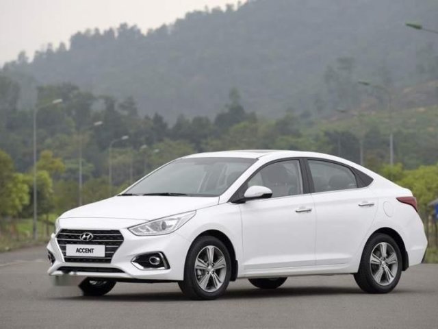 Bán Hyundai Accent sản xuất 2019, màu trắng0