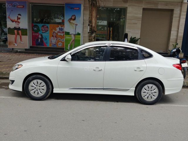 Bán ô tô Hyundai Avante đời 2012, màu trắng nhập khẩu, giá 299tr0