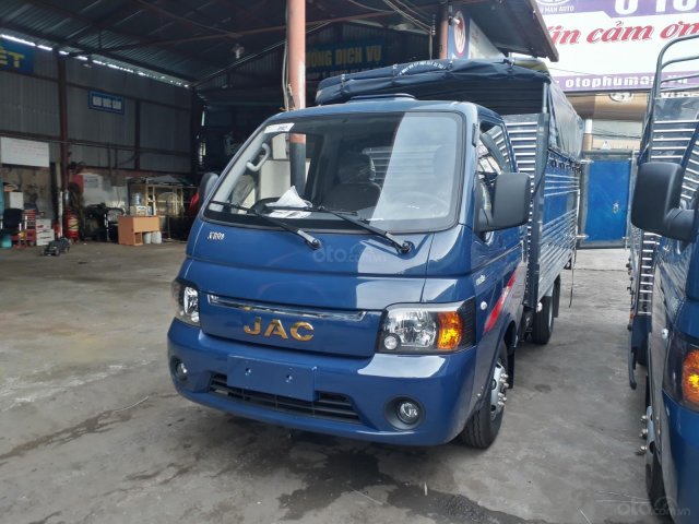 Bán xe tải JAC 1T5 thùng dài 3m2 động cơ dầu 1.8L0