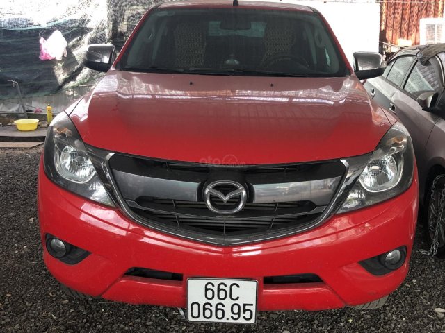 Bán Mazda BT 50 đời 2016, màu đỏ