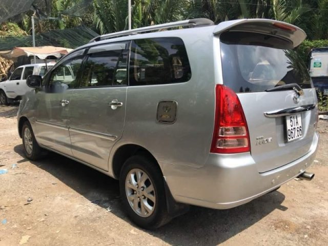 Bán Toyota Innova năm sản xuất 2006, màu bạc, nhập khẩu, giá chỉ 318 triệu0