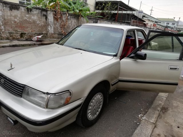 Cần bán Toyota Cressida năm 1994, màu xám (ghi), nhập khẩu