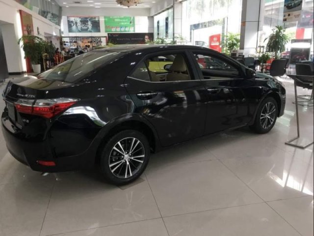 Cần bán xe Toyota Corolla altis 2019, màu đen