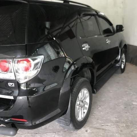 Bán Toyota Fortuner đời 2012, màu đen xe gia đình