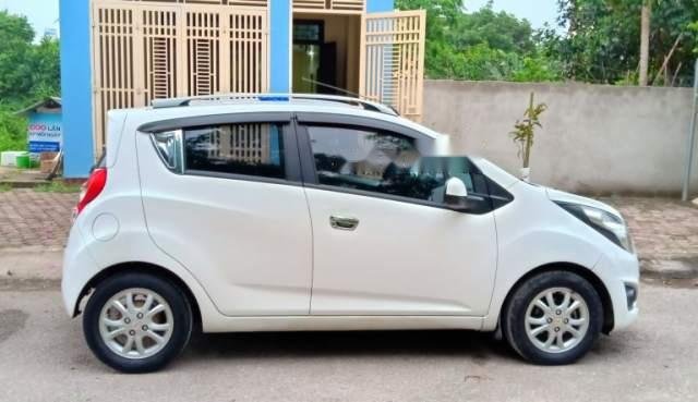 Cần bán gấp Chevrolet Spark sản xuất năm 2014, màu trắng, 205tr