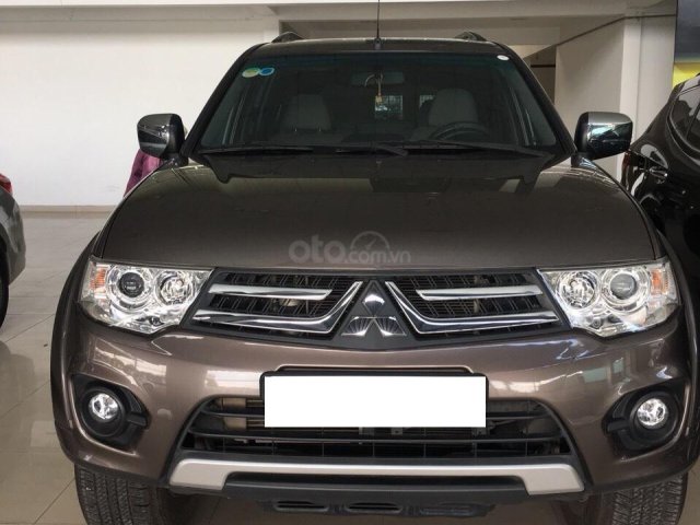 Bán xe Mitsubishi Pajero Sport 2.5MT, máy dầu, 2016, biển SG, xe mua mới đi gia đình0