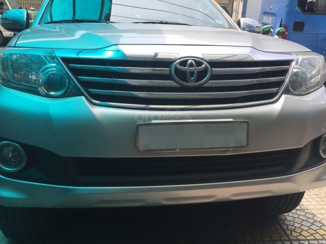 Bán Toyota Fortuner đời 2013, màu bạc, giá 670tr