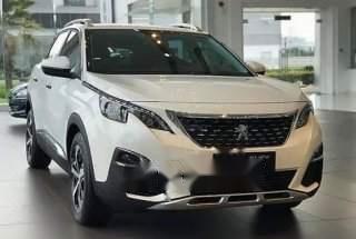 Bán xe Peugeot 3008 1.6L Turbo đời 2019, màu trắng0