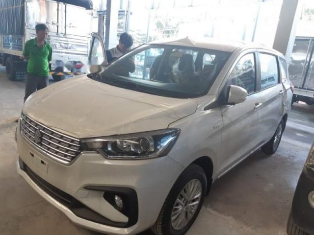 Bán Suzuki Ertiga đời 2019, màu trắng, nhập khẩu nguyên chiếc, 549 triệu0